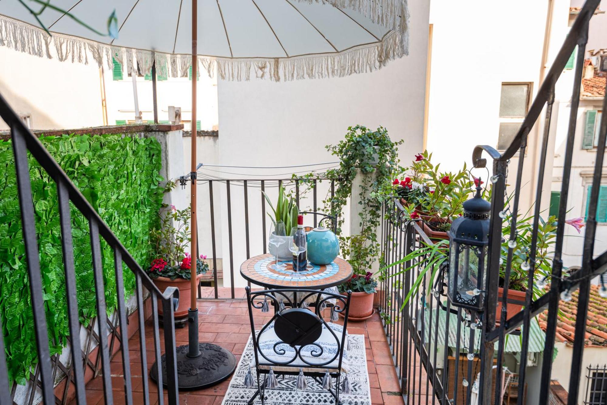 House Of Happy Hours With Terrace Florence Buitenkant foto